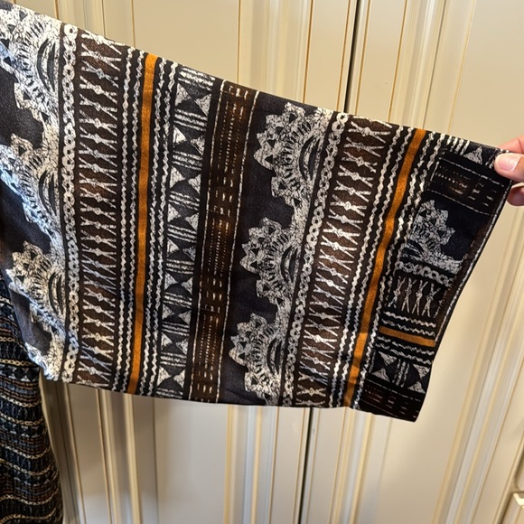 Chicos black and brown silk/rayon tribal snakeskin design kimono jacket - Picture 3 of 7